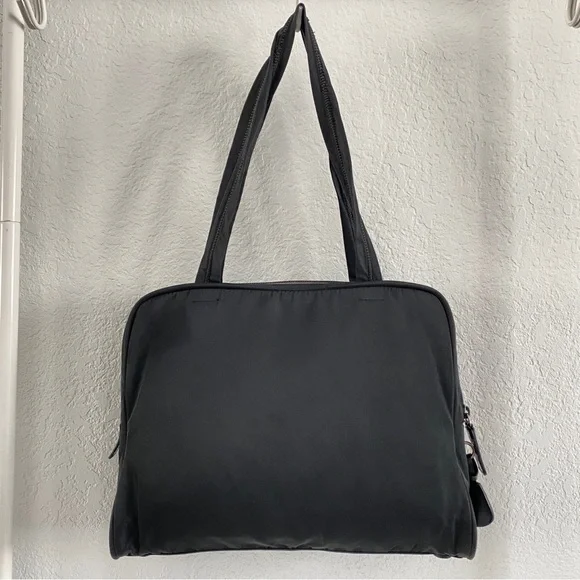 Prada black nylon bag - Picture 2 of 16